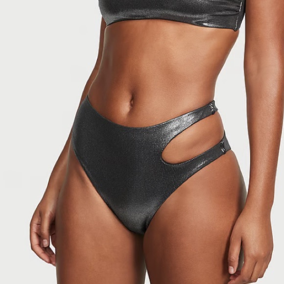 Victoria Secret cut out bikini - Picture 4 of 5